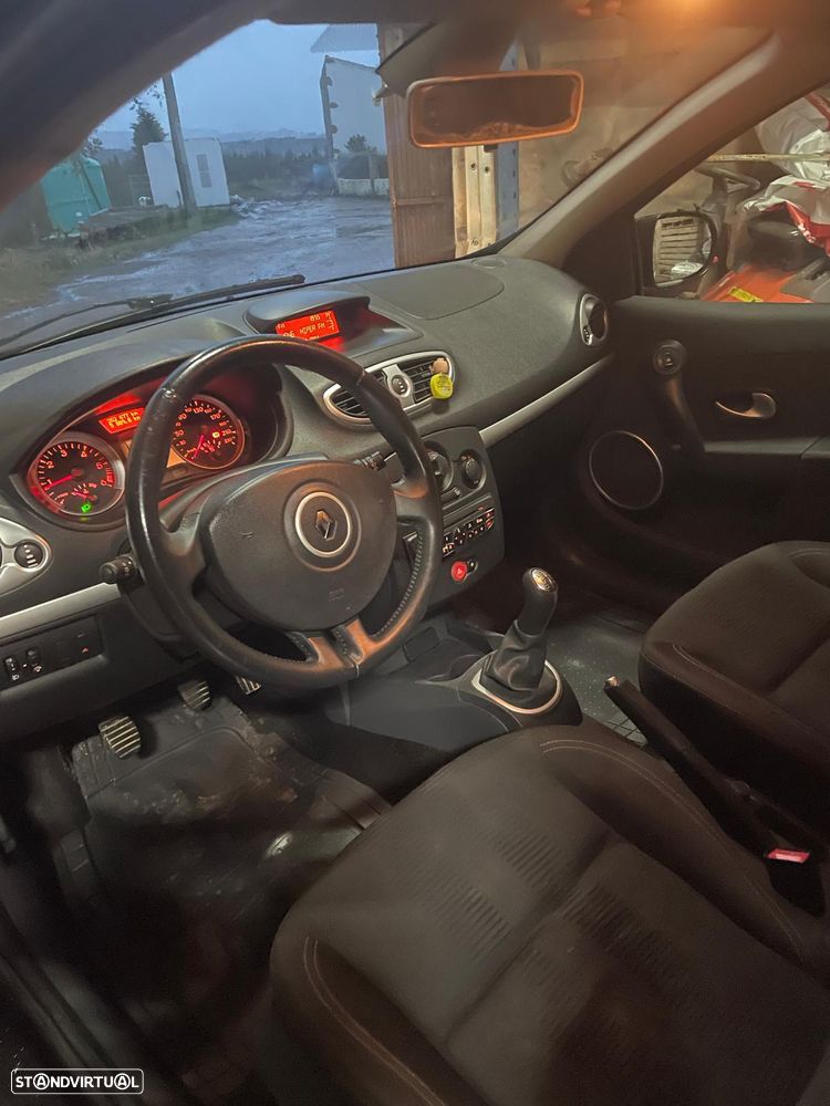 Renault Clio 1.5 dCi Dynamique - 4