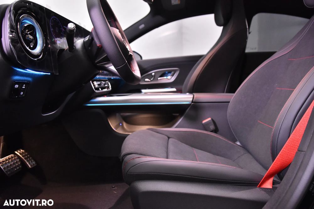 Mercedes-Benz CLA 200 4MATIC Coupe - 23