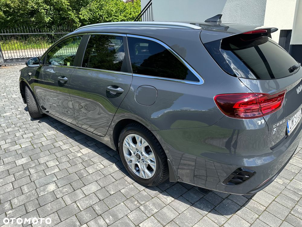 Kia Ceed 1.5 T-GDI M - 11
