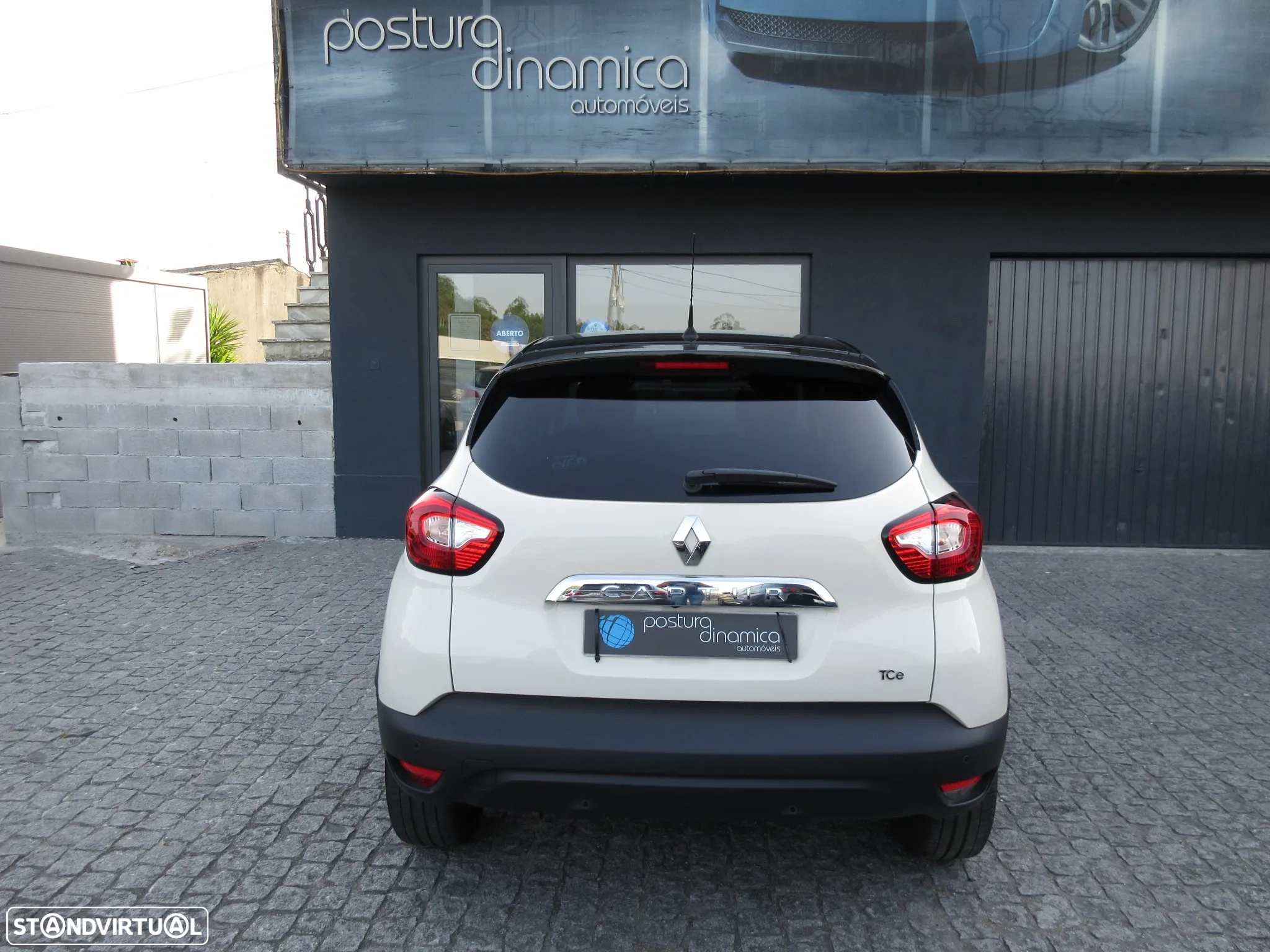 Renault Captur 1.2 TCe Exclusive EDC - 8