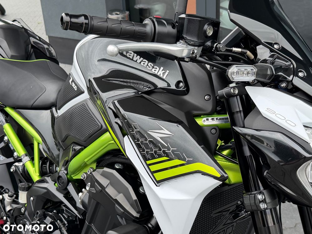 Kawasaki Z 900 - 19