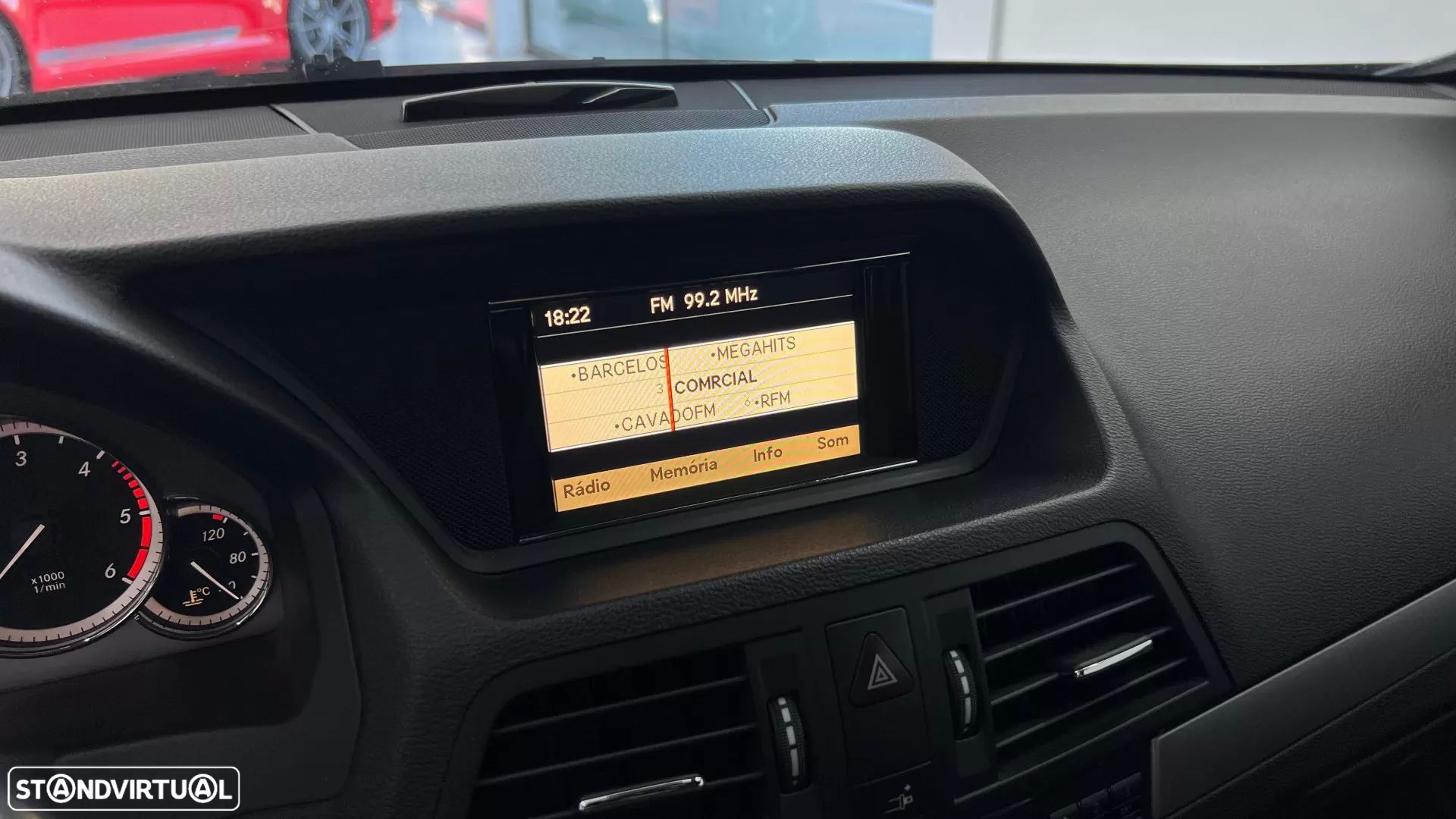Mercedes-Benz E 250 CDi Avantgarde BlueEfficiency Auto - 16