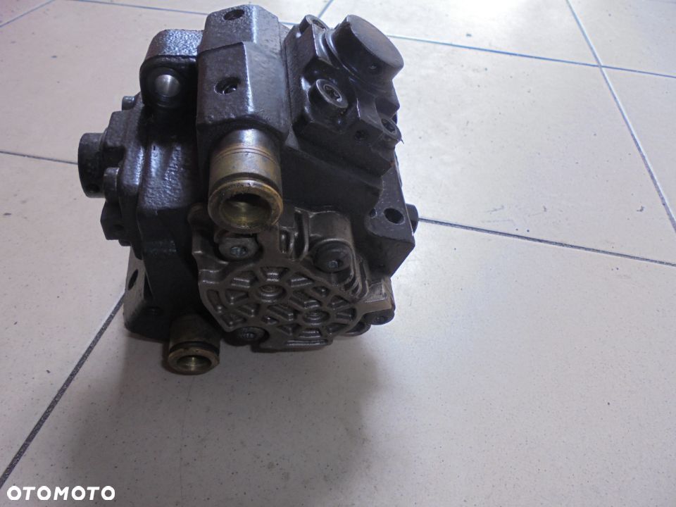 POMPA WTRYSKOWA KIA SORENTO TUCSON 2.5 CRDI 0445010207 - 3