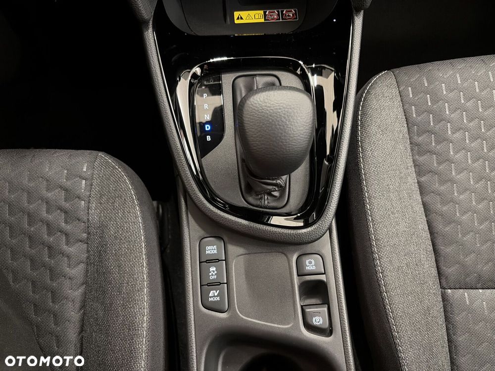 Toyota Yaris Cross Hybrid 1.5 Style - 19