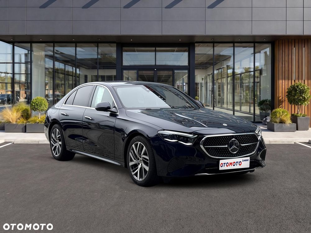 Mercedes-Benz Klasa E 220 d mHEV 4-Matic Avantgarde 9G-Tronic - 4