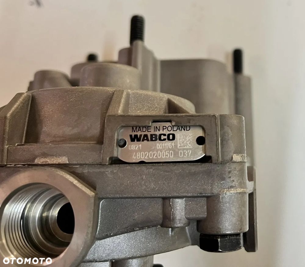 Zawór sterujący naczepy WABCO 4802020050 - 3