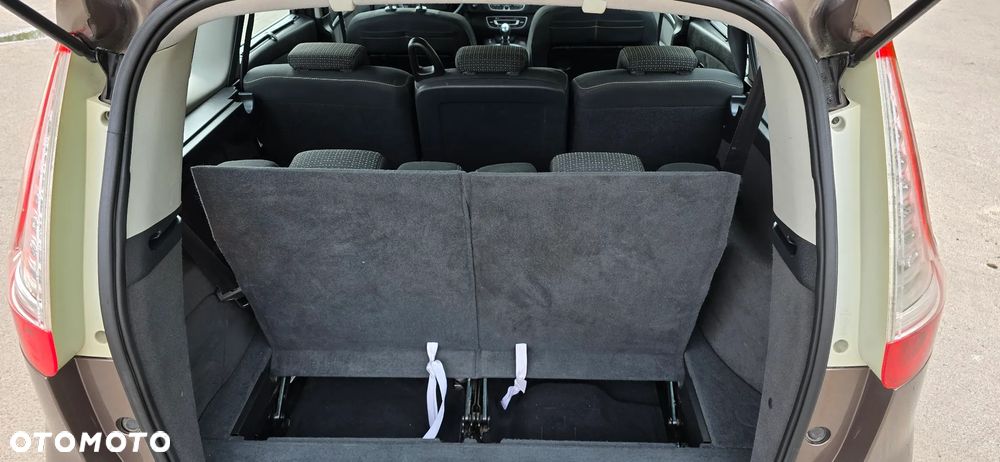 Renault Grand Scenic Gr 1.6 16V Confort Authentique - 15
