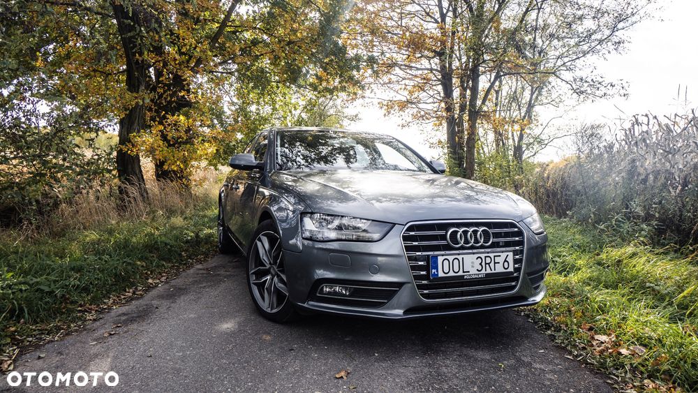 Audi A4 Limousine - 1