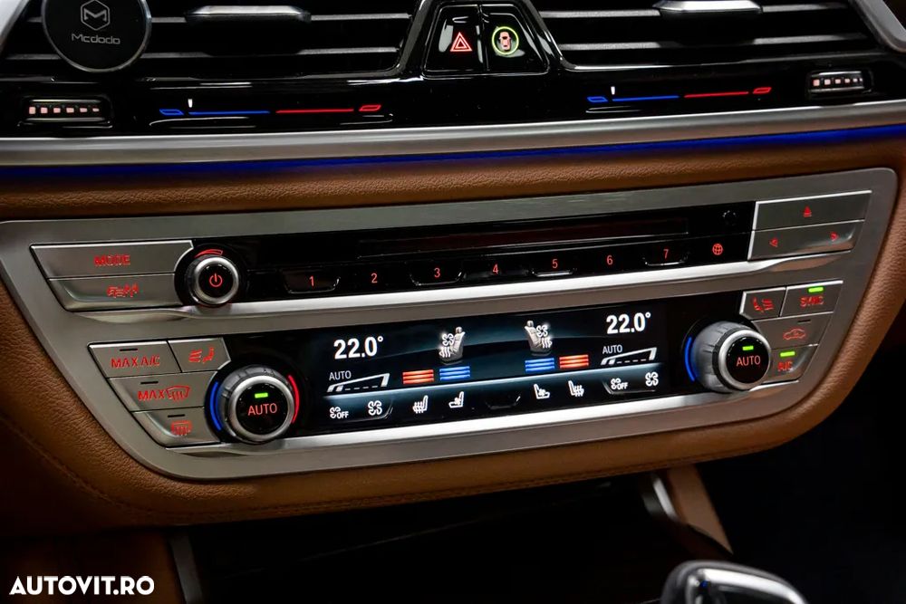 BMW Seria 7 - 35