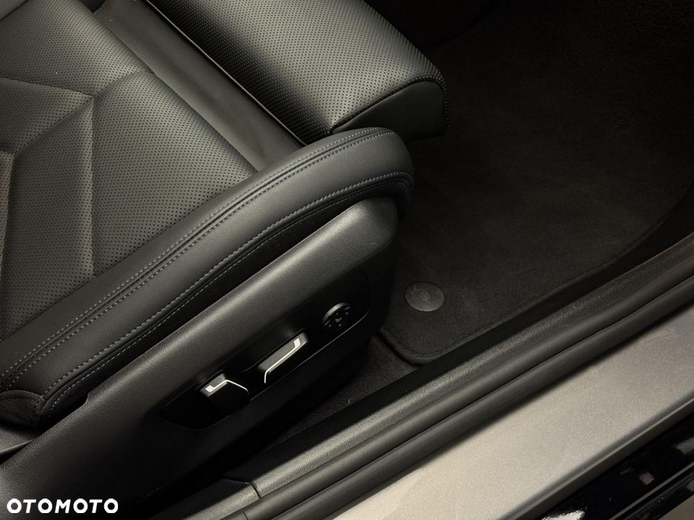BMW Seria 5 - 24