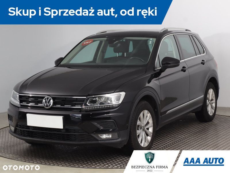 Volkswagen Tiguan - 2