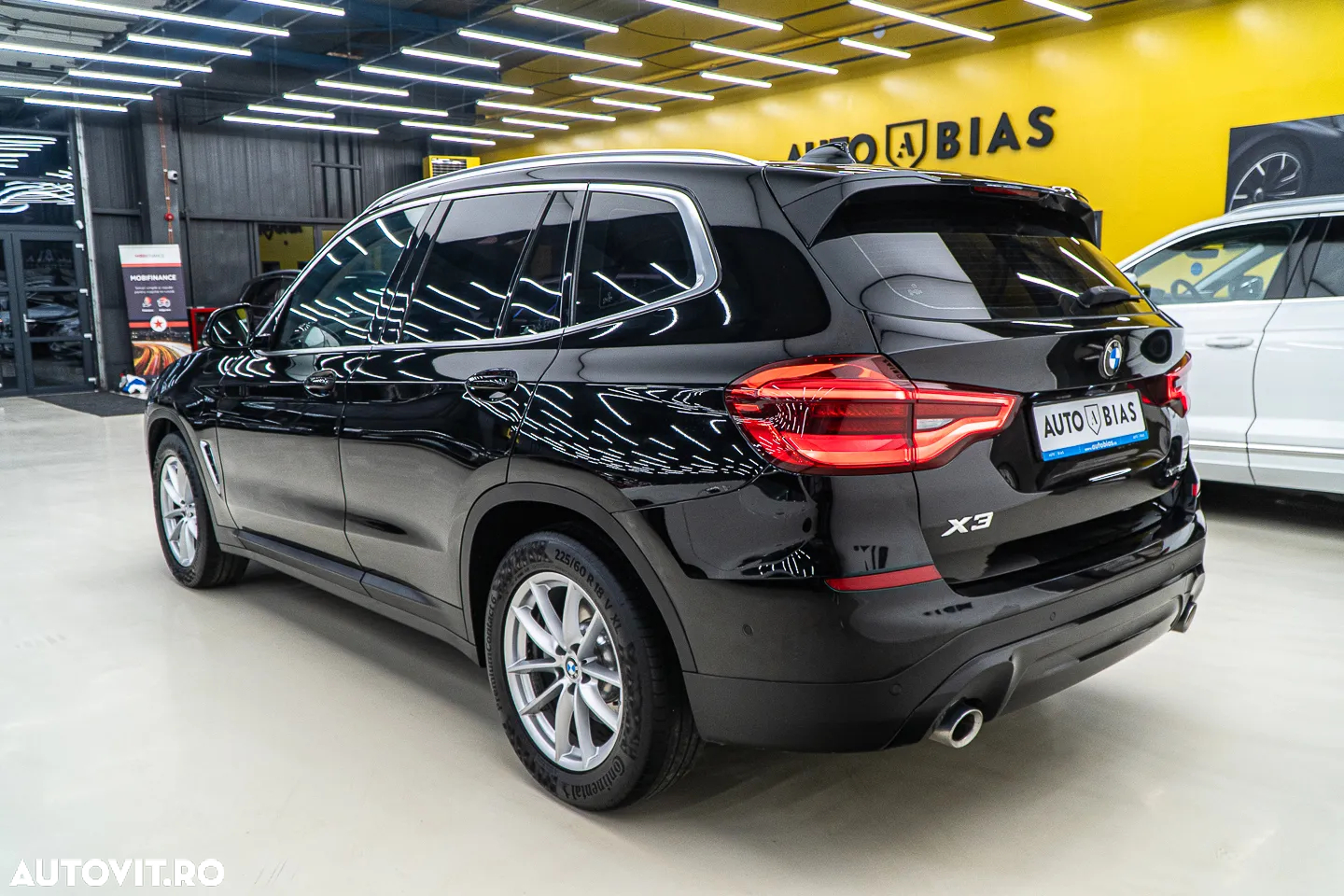 BMW X3 xDrive20d AT xLine - 6