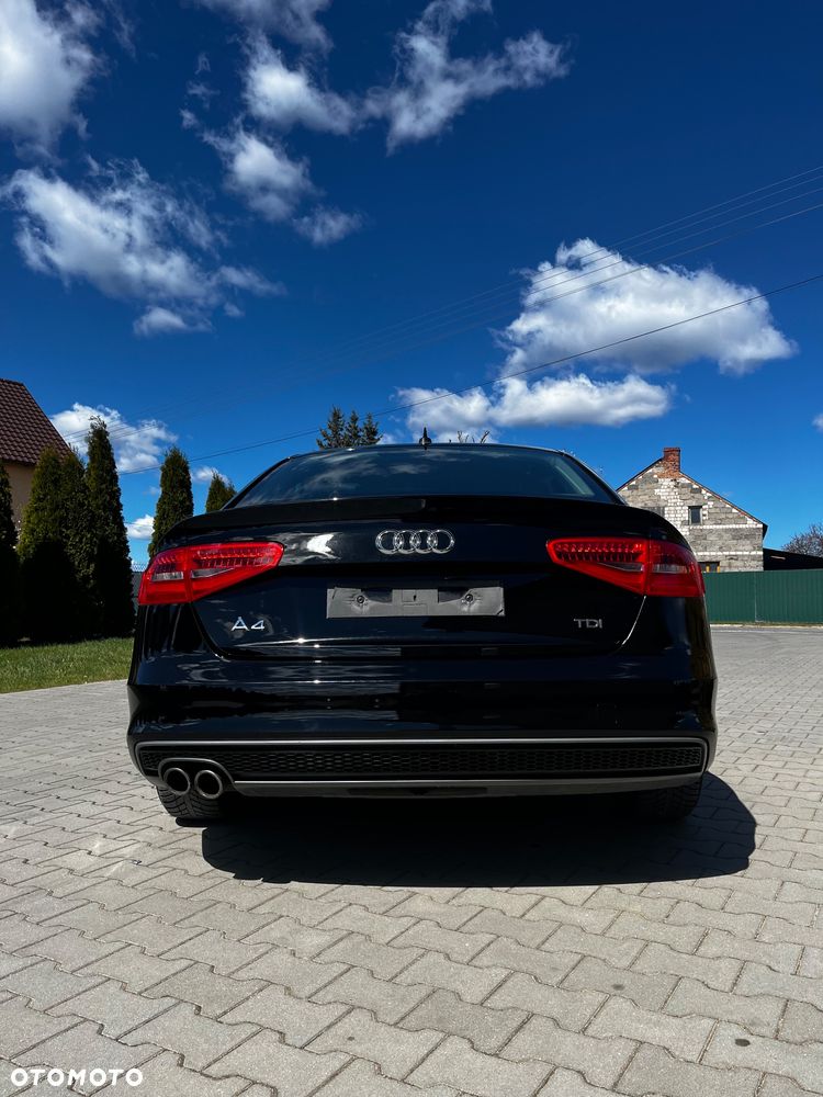 Audi A4 Limousine - 15