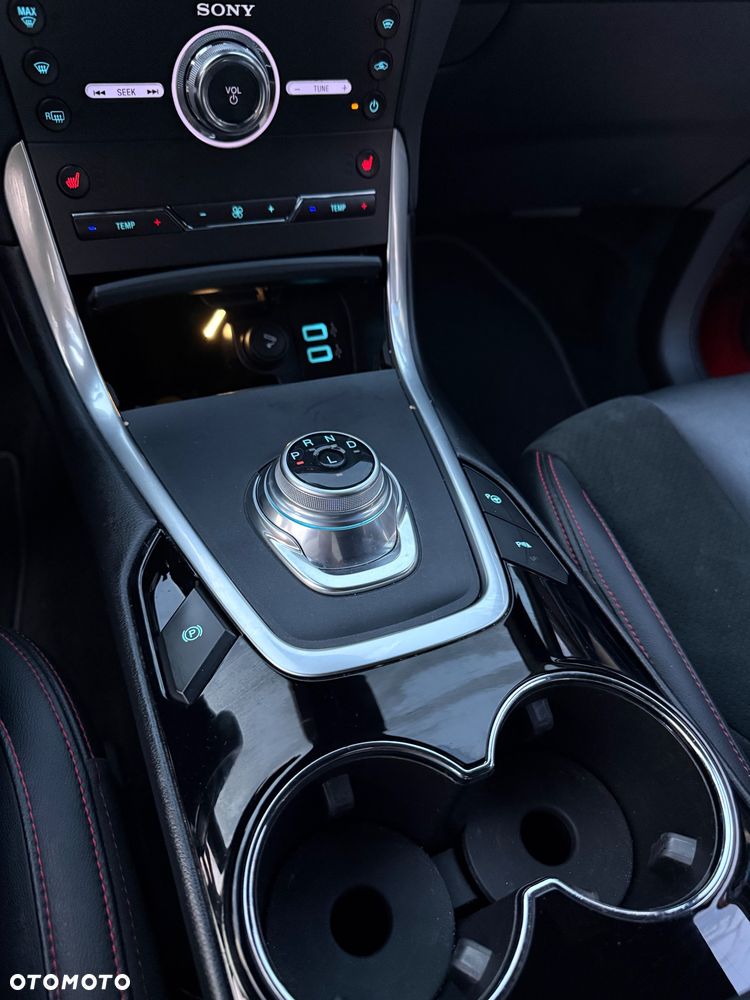 Ford S-Max - 14