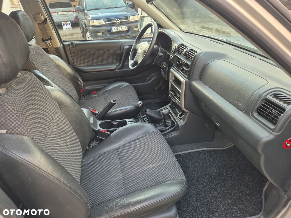 Opel Frontera - 17