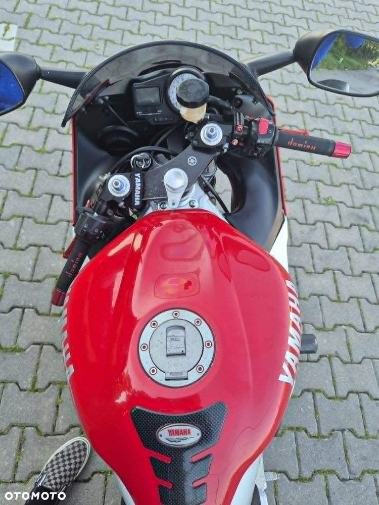 Yamaha R6 - 9
