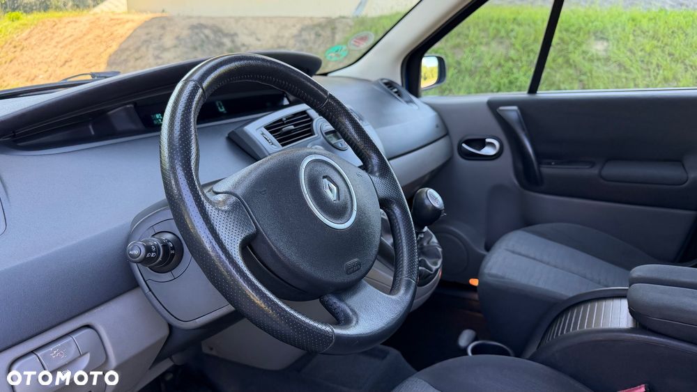 Renault Grand Scenic 2.0 16V Avantage - 20