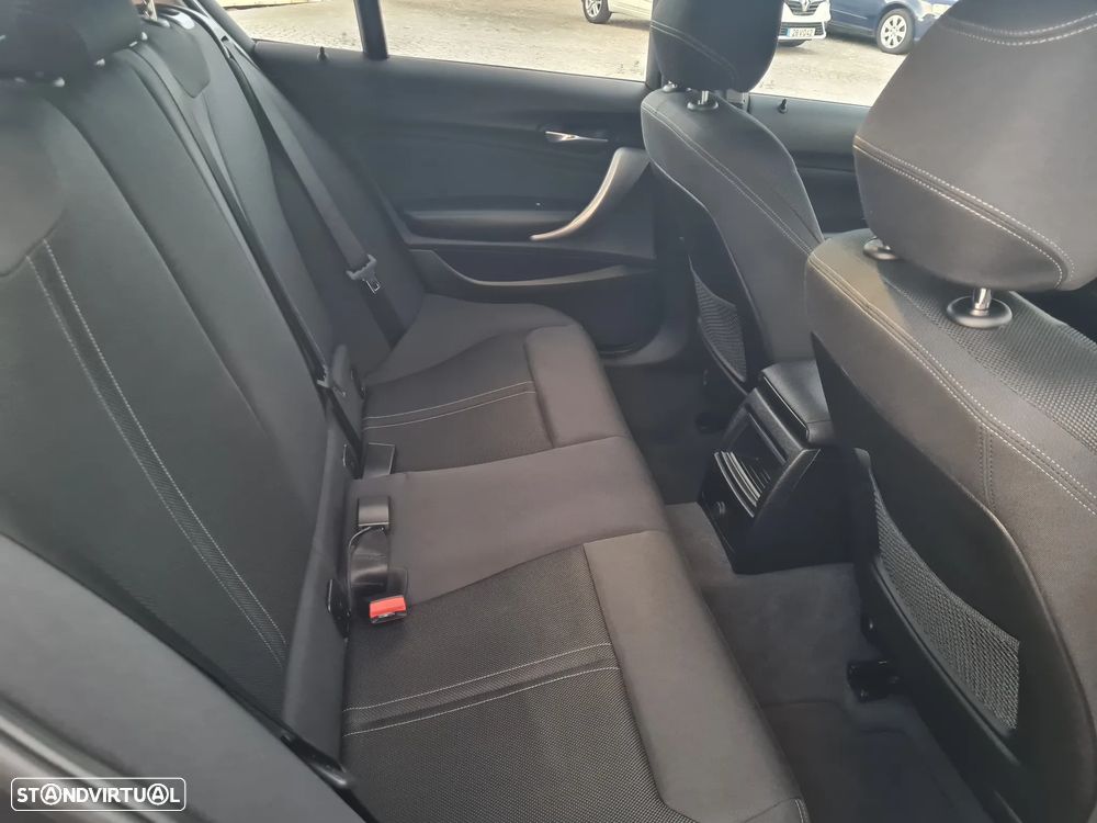 BMW 116 d EDynamics Line Sport - 30