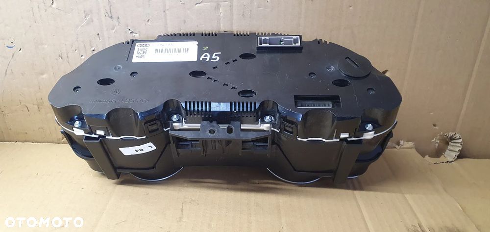 Licznik zegary oryginał Audi A5 8T 2.0 TDI 8T0920932 - 8