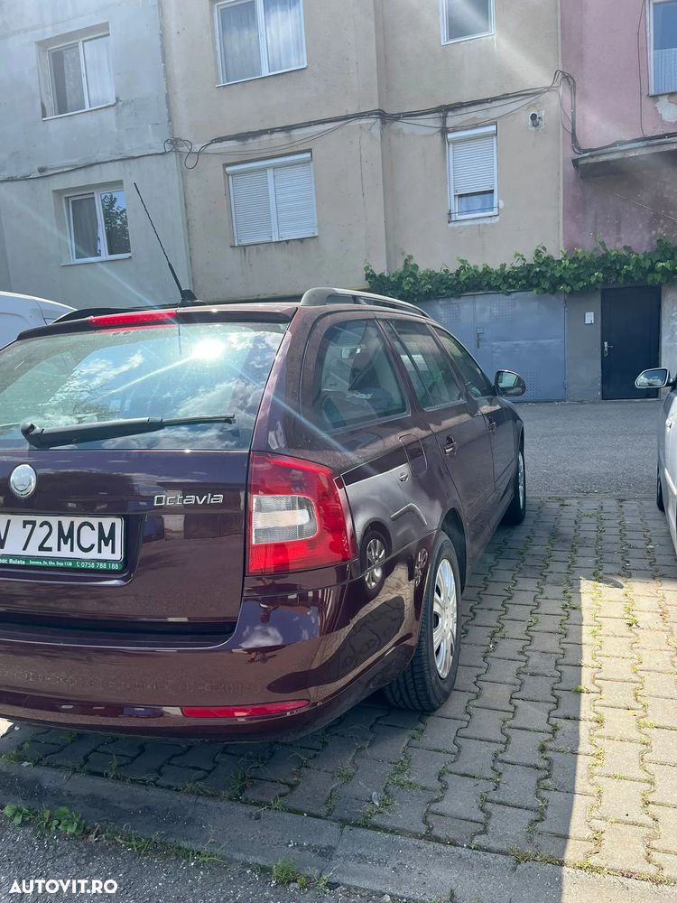 Skoda Octavia 1.6 TDI DPF Ambition - 8