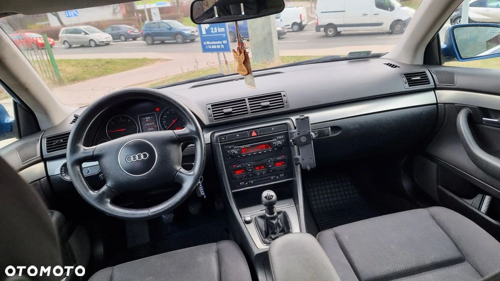 Audi A4 Avant 1.9 TDI - 4