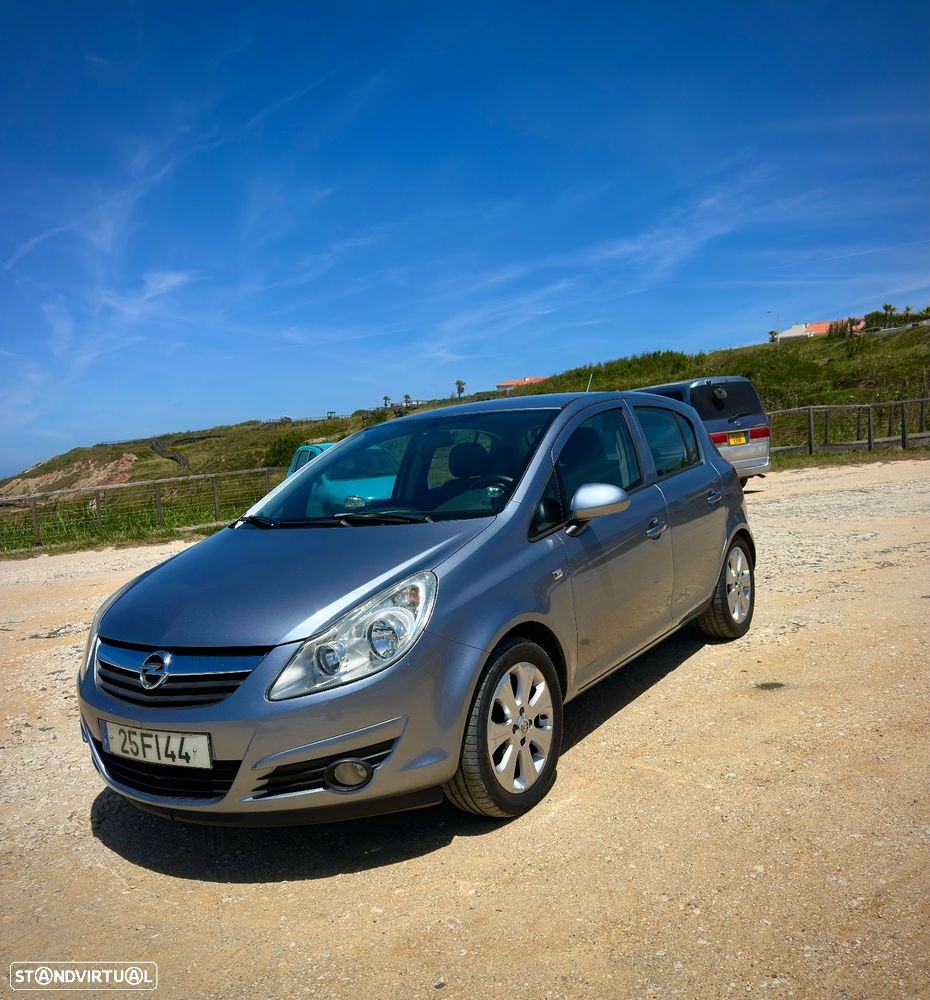 Opel Corsa 1.3 CDTI Enjoy EcoFLEX - 2
