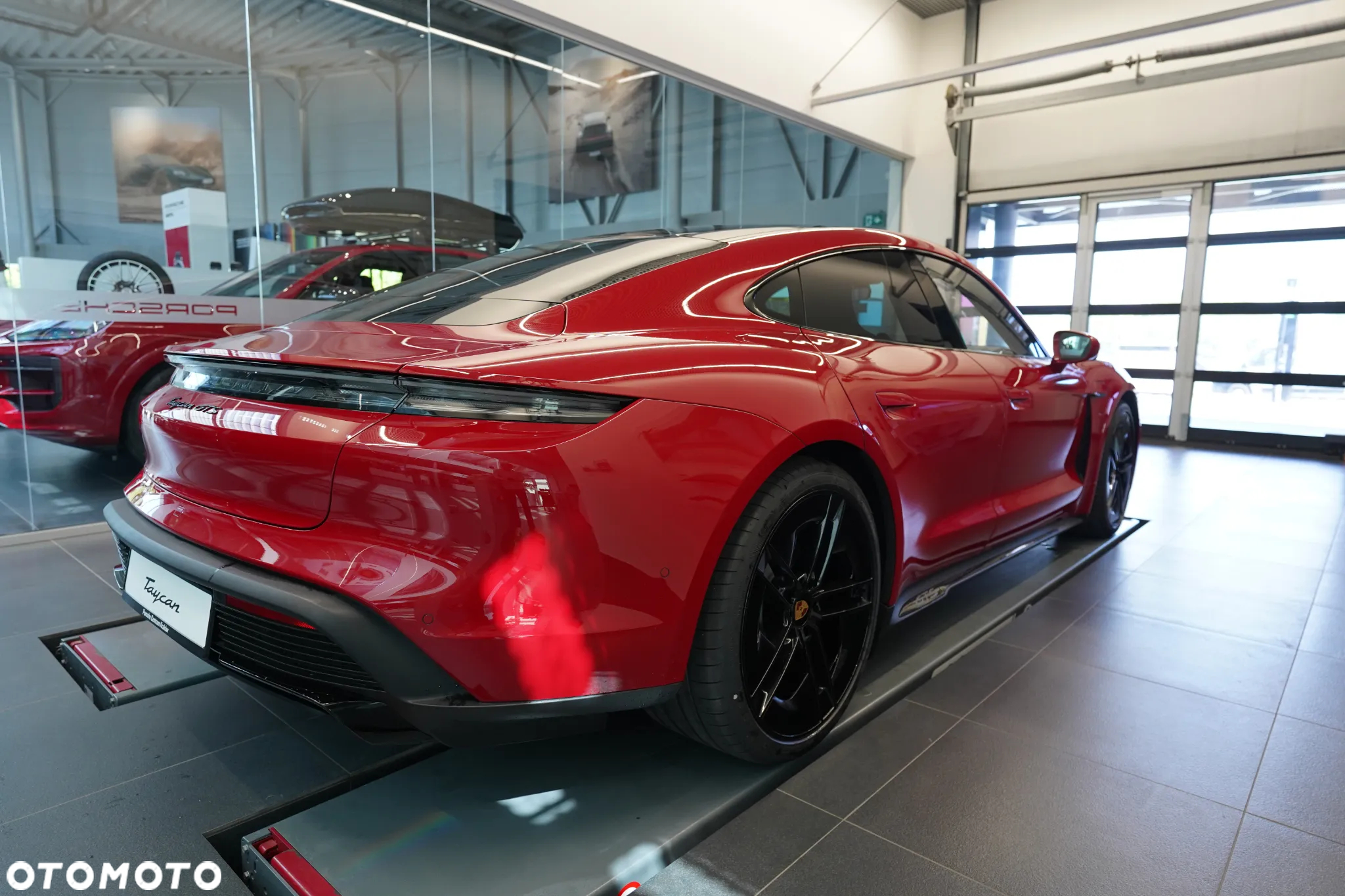 Porsche Taycan GTS - 3