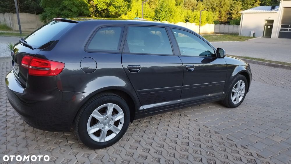 Audi A3 Sportback 1.6 Attraction - 24