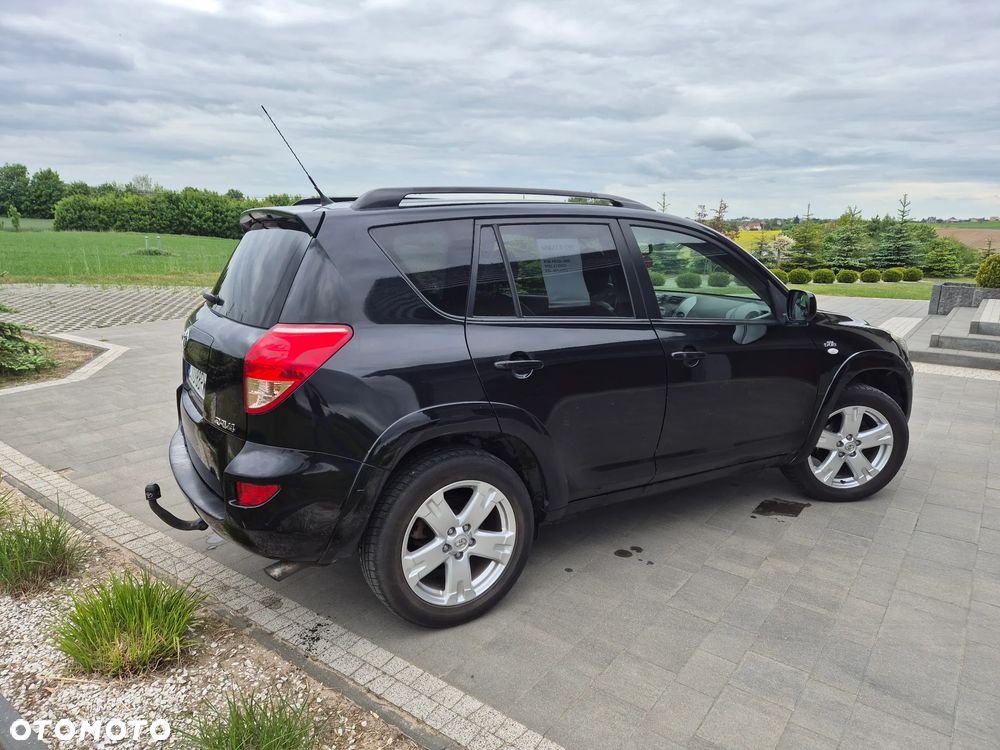 Toyota RAV4 2.2 D-CAT 4x4 Executive - 4