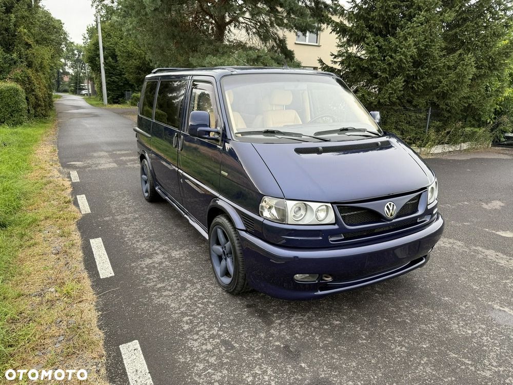 Volkswagen Multivan - 33