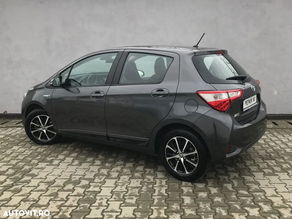 Toyota Yaris - 5
