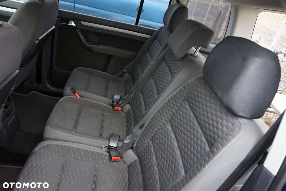 KANAPA TYLNA TOURAN I LIFT FL1  VOLKSWAGEN 2006-2010 - 3