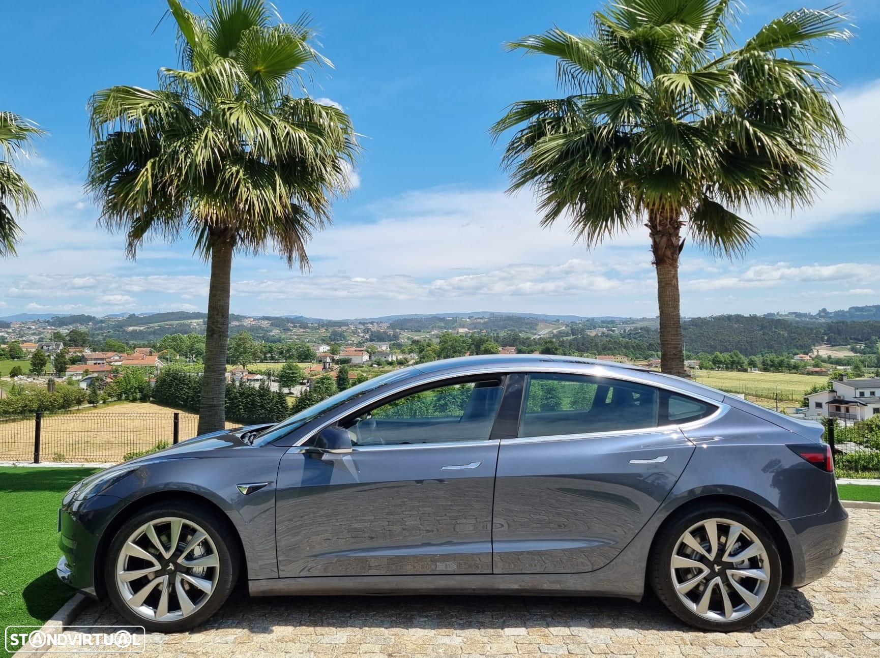 Tesla Model 3 Long-Range Dual Motor AWD - 16