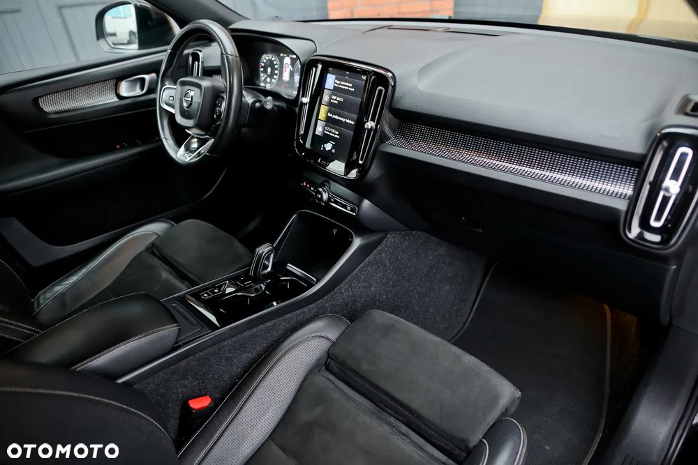 Volvo XC 40 D3 Geartronic R-Design - 23