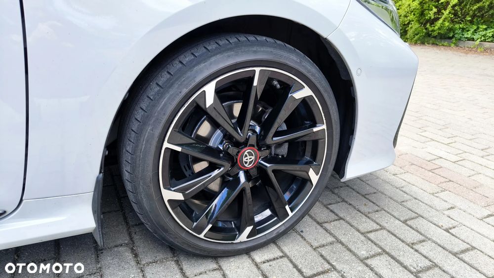 Toyota Corolla - 30