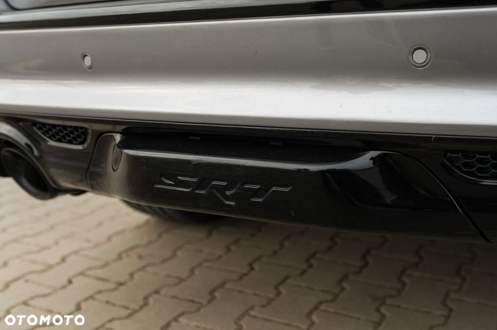Jeep Grand Cherokee SRT - 21