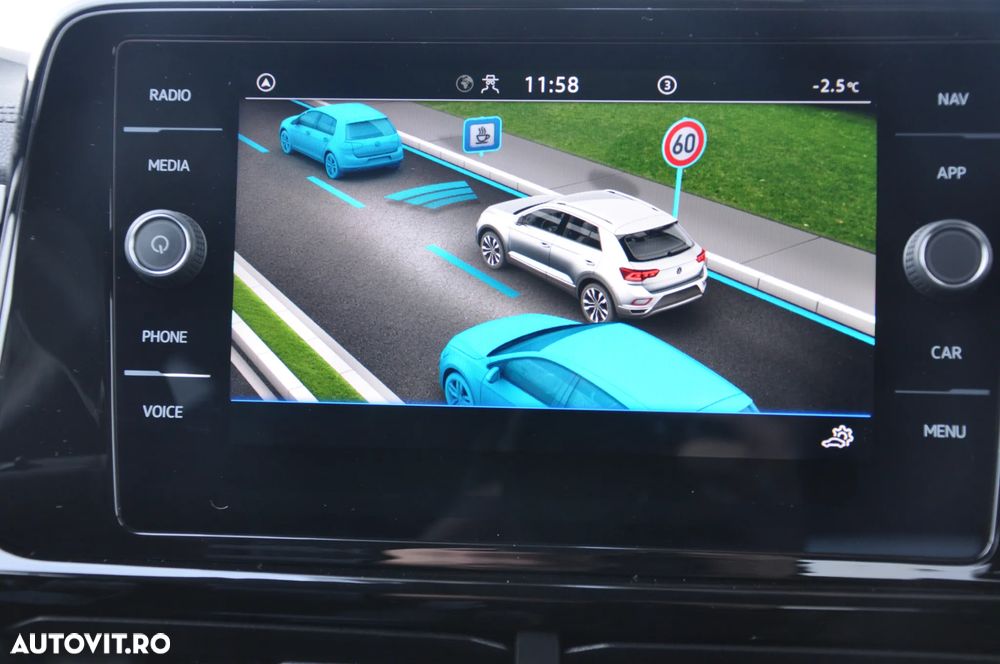 Volkswagen T-Roc - 21