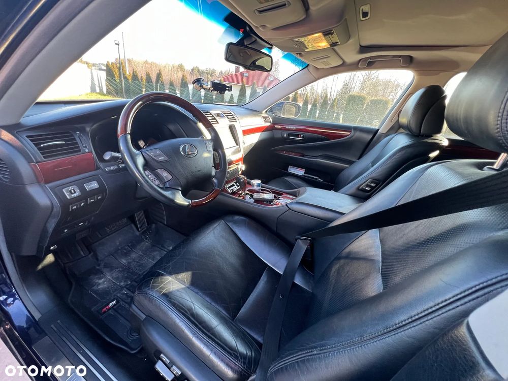 Lexus LS 460 Elite AWD - 33