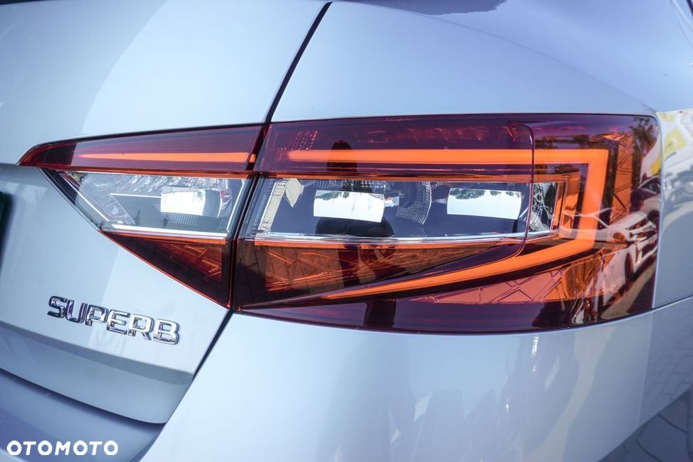 Skoda Superb 2.0 TDI Ambition - 37