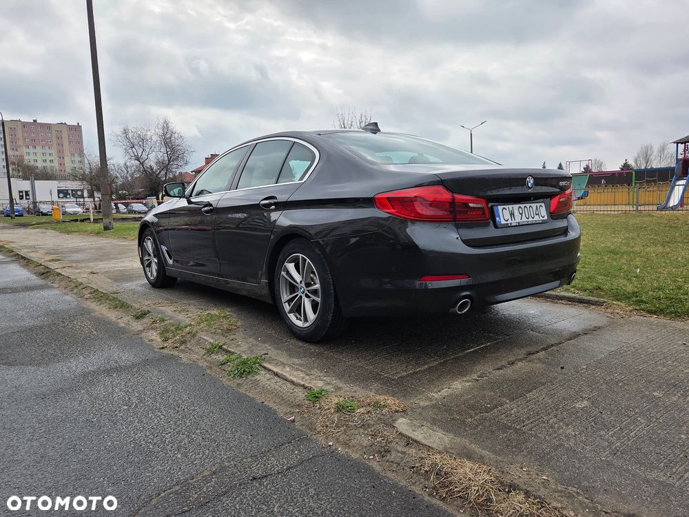BMW Seria 5 520d Efficient Dynamics - 2