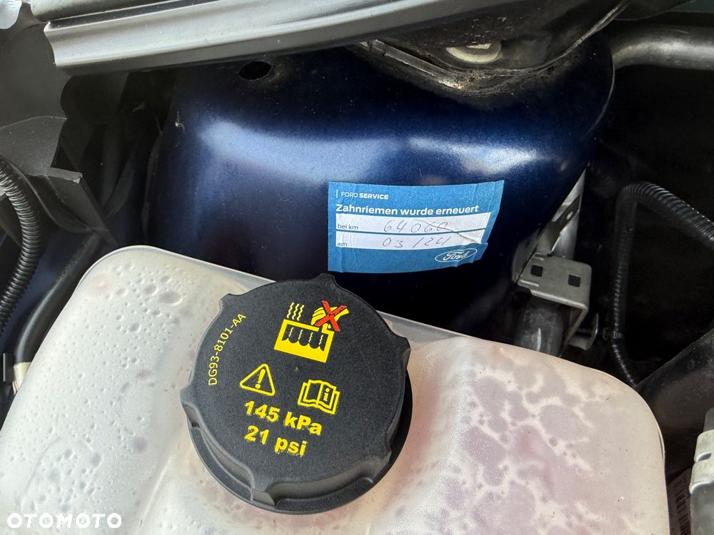 Ford Focus 1.6 EcoBoost Titanium - 21
