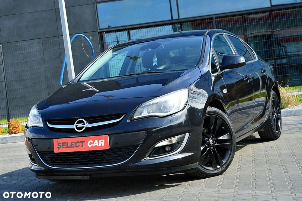 Opel Astra 1.4 T Cosmo - 13