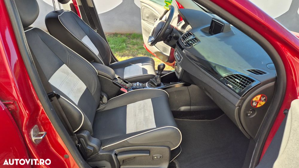 Renault Megane ENERGY dCi 110 Start & Stop Bose Edition - 13