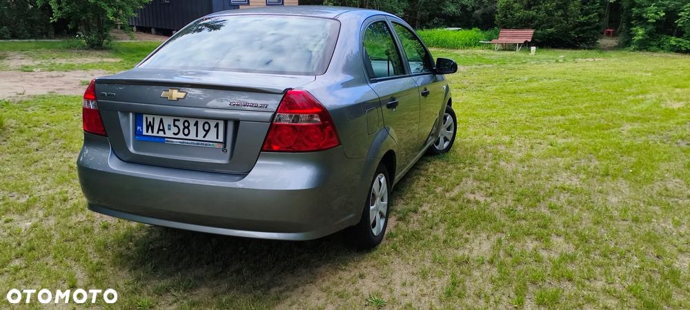 Chevrolet Aveo 1.2 16V Base - 8