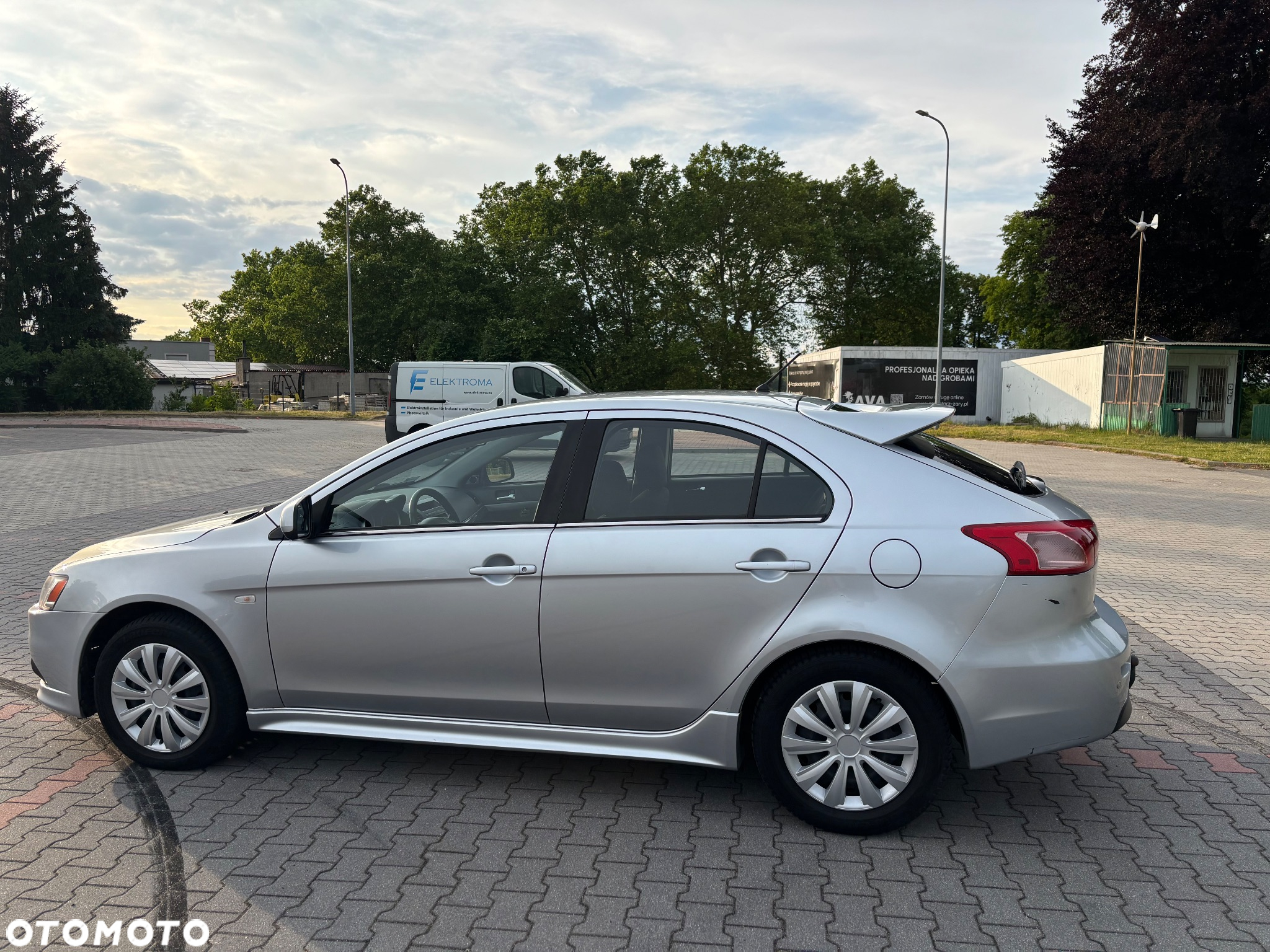 Mitsubishi Lancer 1.8 Invite - 6