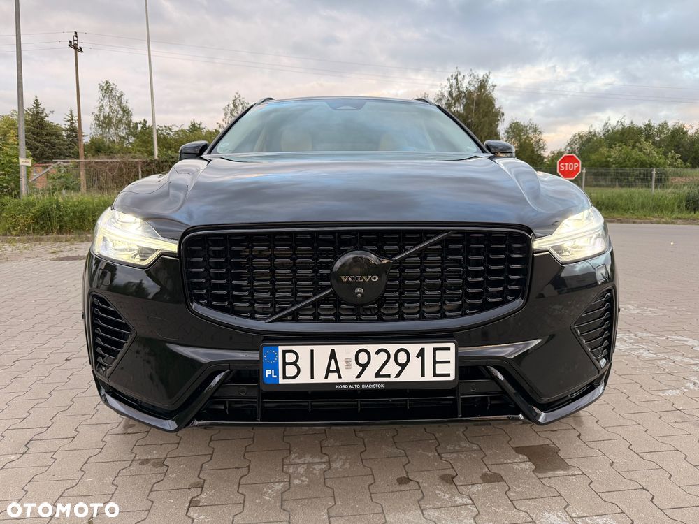 Volvo XC 60 T8 Plug-In Hybrid AWD Ultra Dark - 9