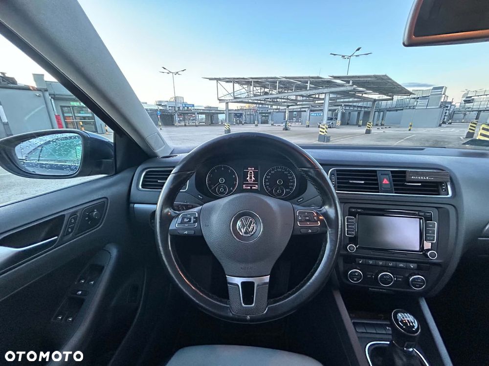 Volkswagen Jetta 1.4 TSI Highline - 11