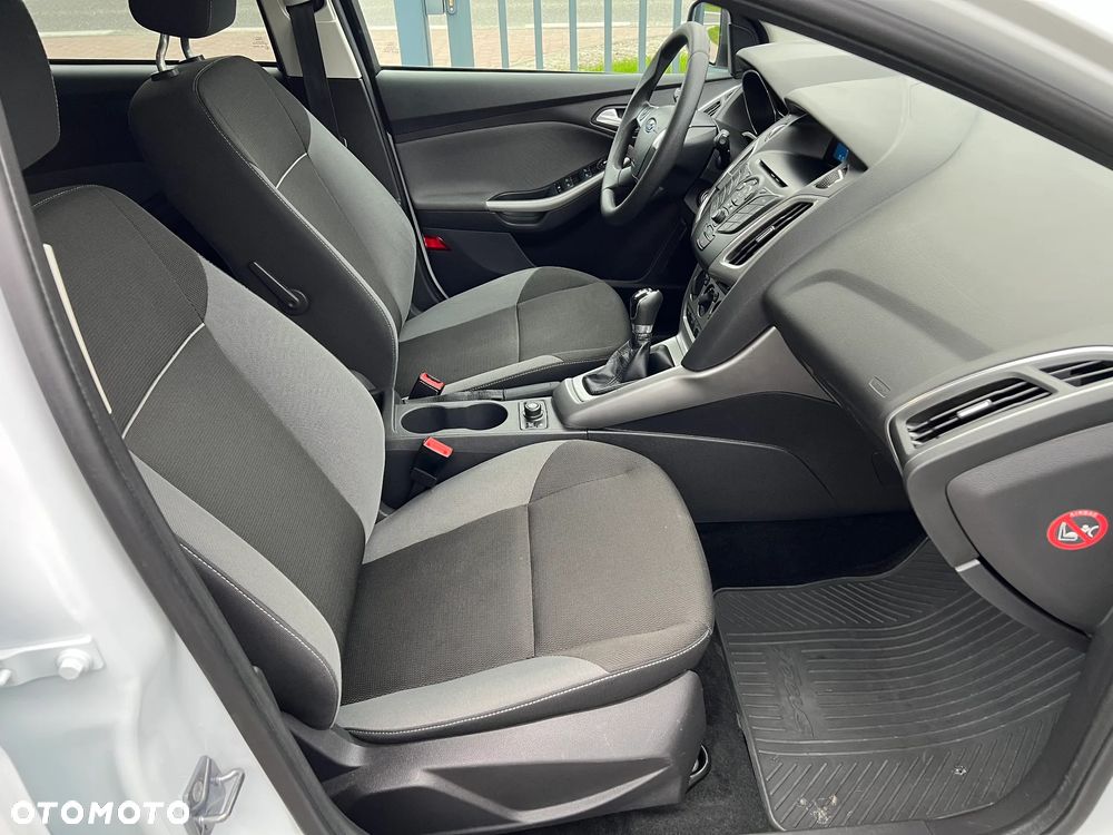 Ford Focus - 11
