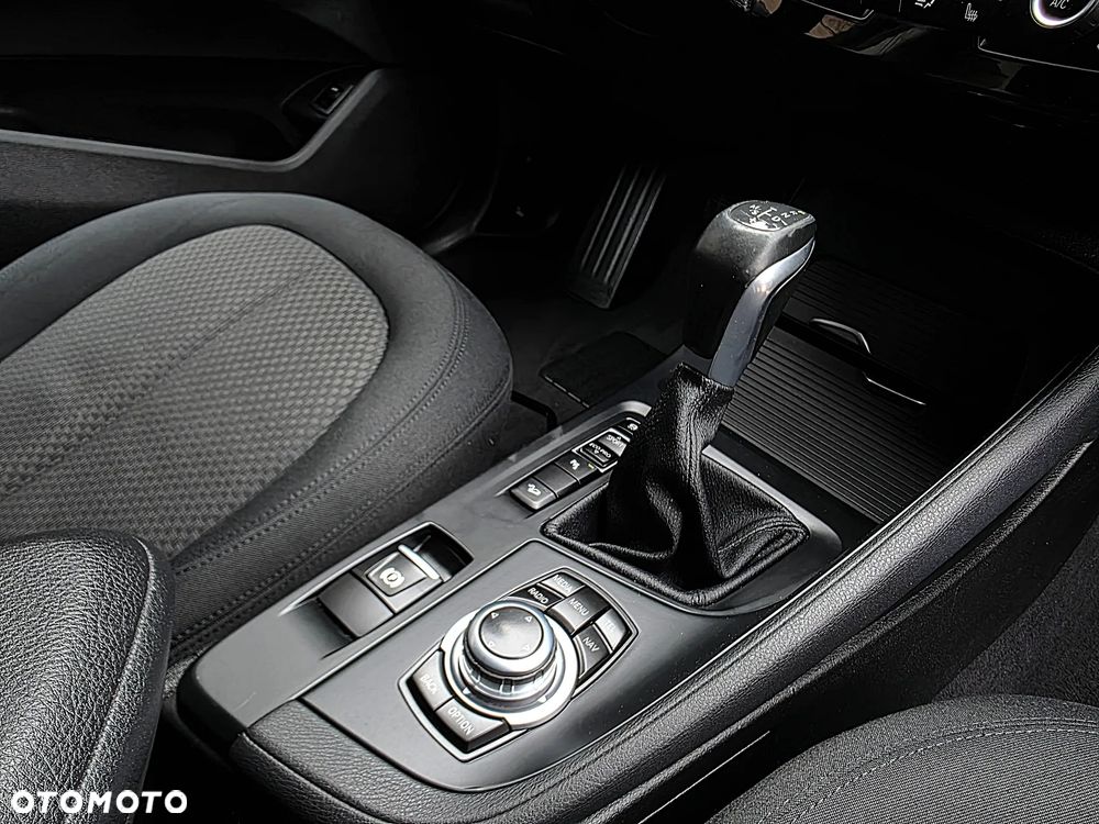 BMW X1 xDrive18d Advantage - 24