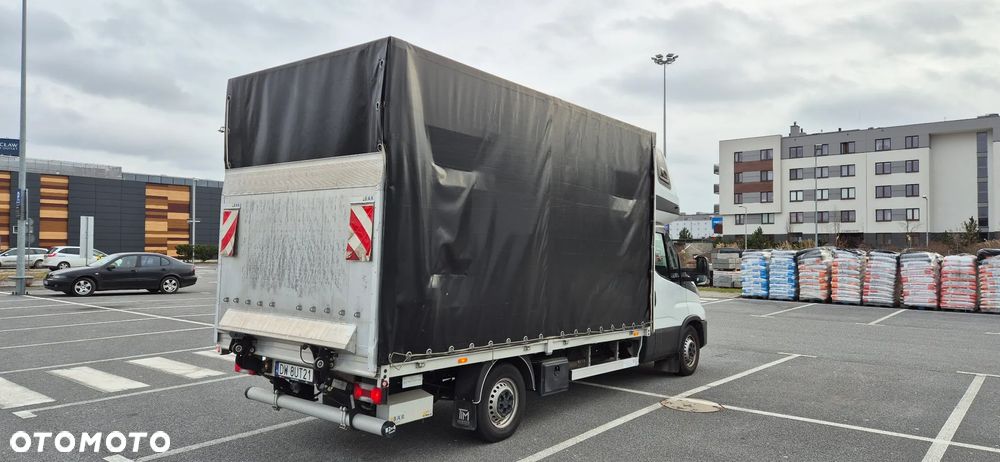 Iveco DAILY PLANDEKA LIFT - 4